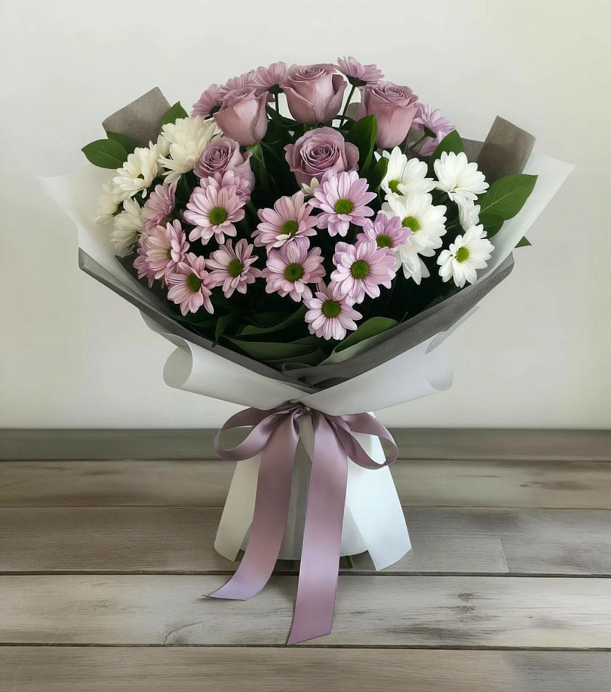 Букет цветов из: Хризантемы и Розы в Холбоне