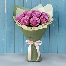 Букет Розы Фёрст Леди в Холбоне