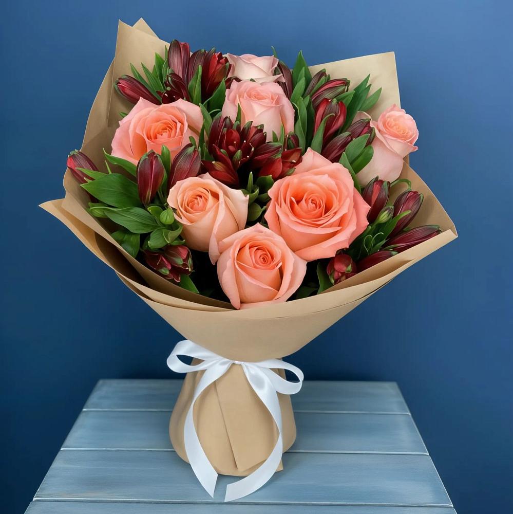 Букет цветов из: Розы и Альстромерии в Холбоне