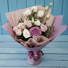 Букет цветов из:  Розы и Лизиантусы в Холбоне