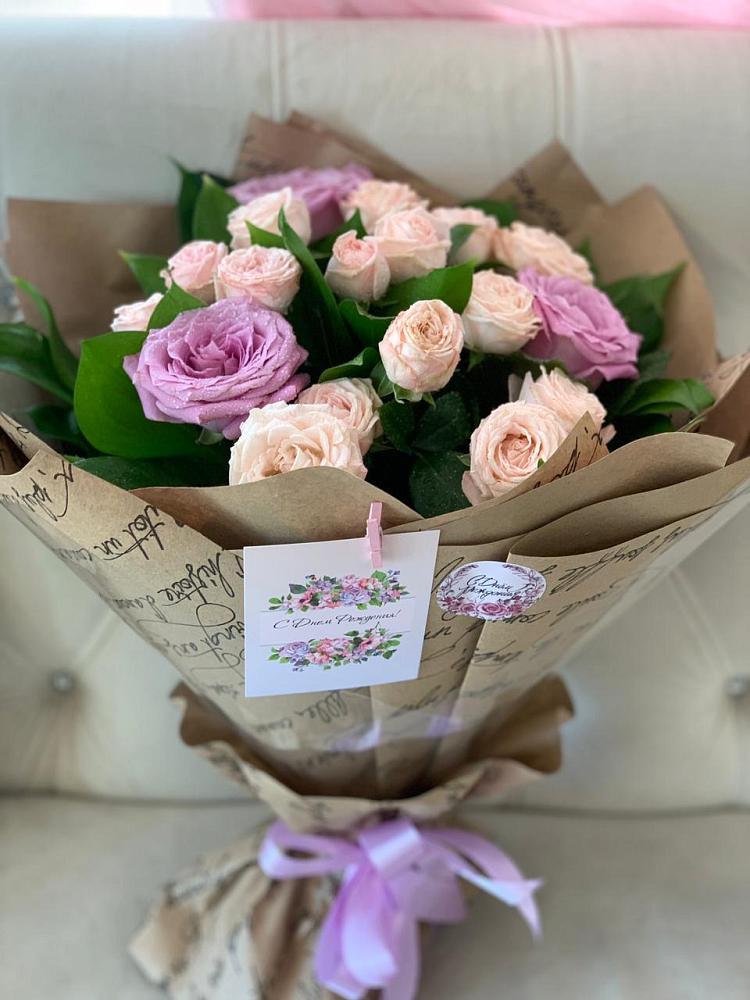 Букет цветов из: Розы в Холбоне