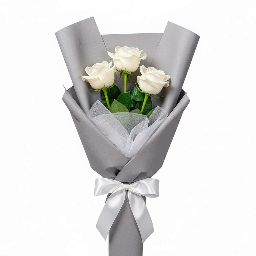 Букет 3 белые розы в Холбоне