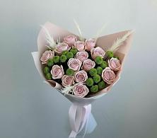 Букет цветов из:  Розы и Хризантемы в Холбоне