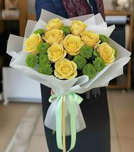 Букет цветов из:  Хризантемы и Розы в Холбоне