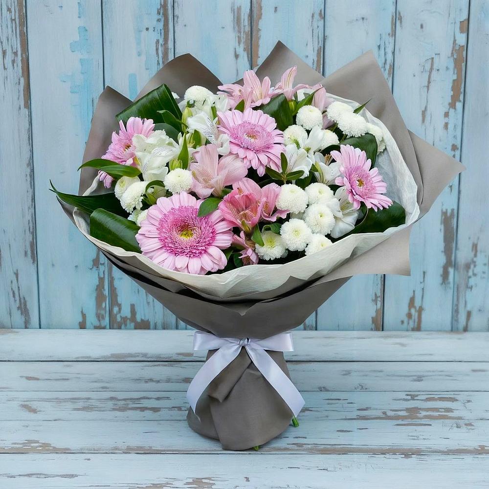 Букет цветов из: Герберы, Альстромерии и Хризантемы в Холбоне