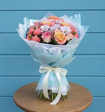 Букет цветов из:  Хризантемы и Розы #REPLACE_PRED# Холбоне