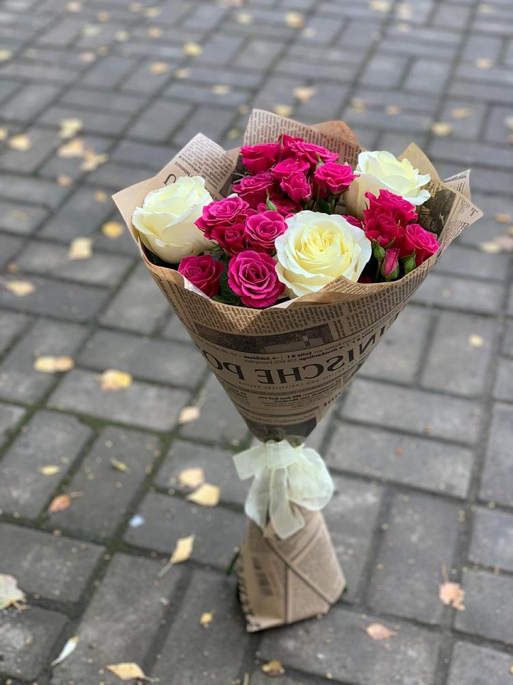 Букет цветов из: Розы в Холбоне