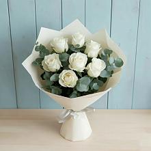 Букет Белые розы в Эвкалипте в Холбоне