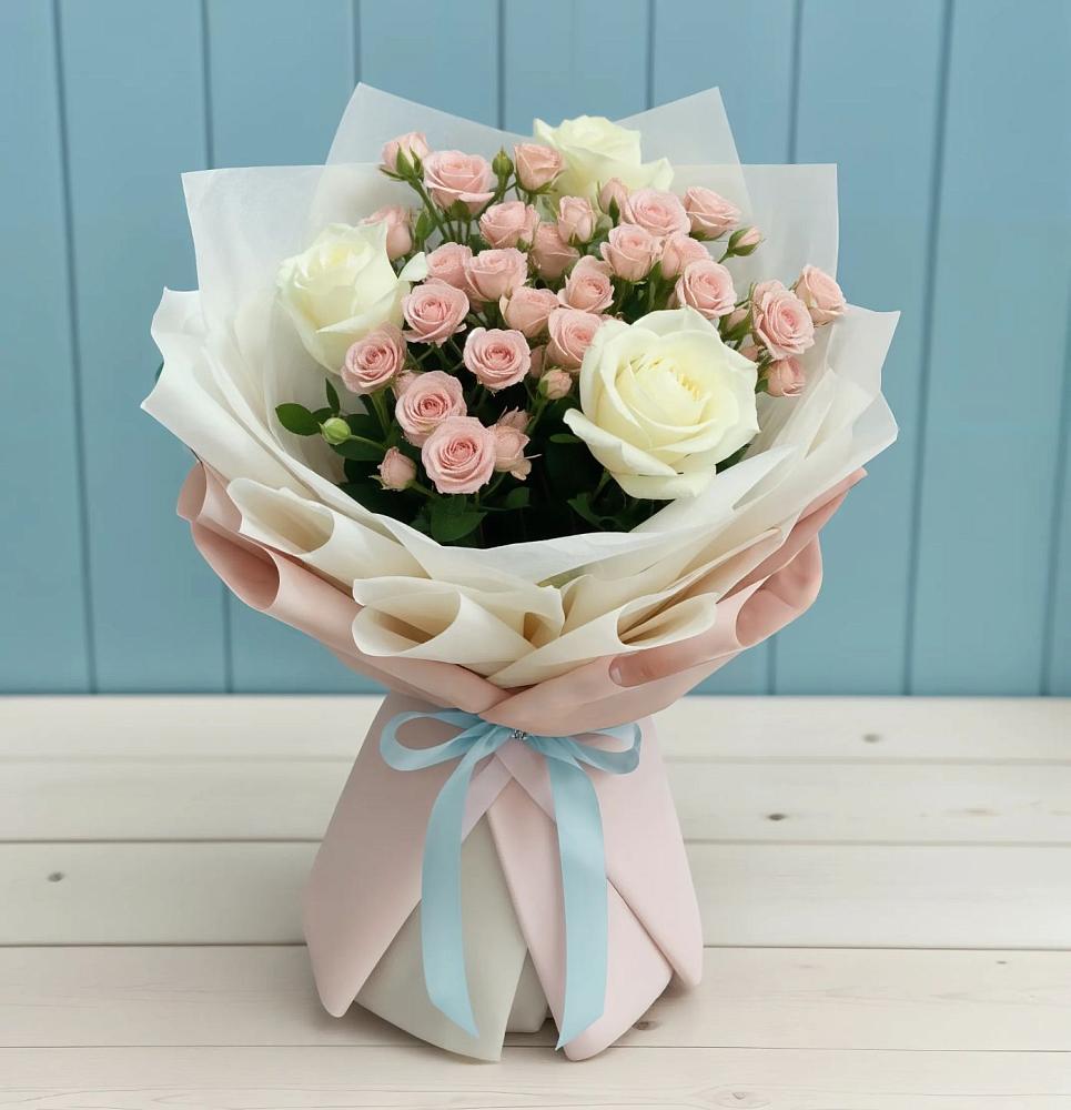 Букет цветов из: Розы в Холбоне