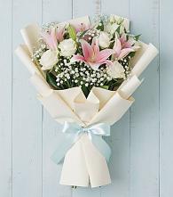 Букет цветов из:  Лилии в Холбоне