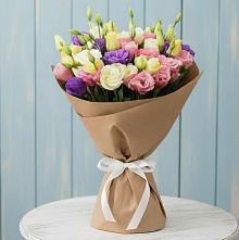 Букет цветов из:  Лизиантусы в Холбоне