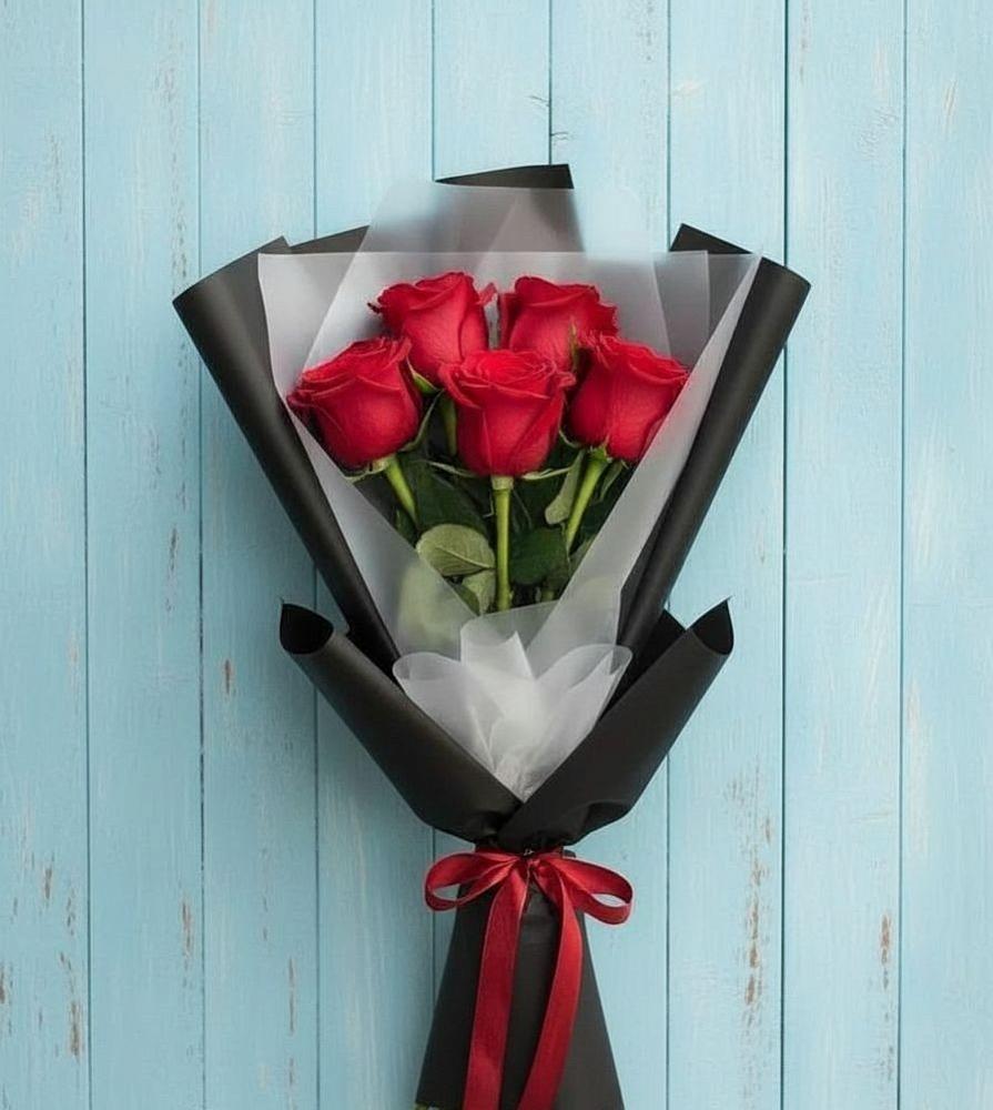 Букет цветов из: Розы в Холбоне