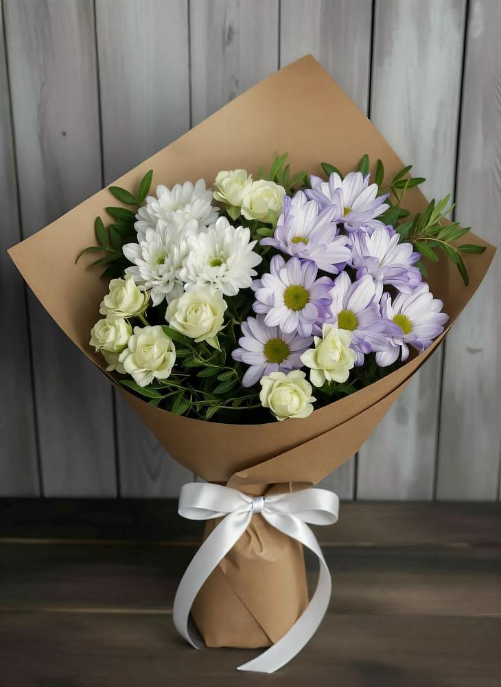 Букет цветов из: Хризантемы и Розы в Холбоне